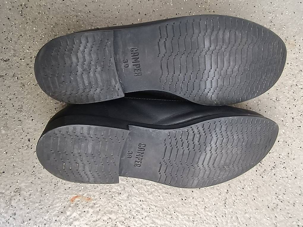 Camper Scarpe da donna: Schwarze Schuhe von Camper Grösse 39 – Usato da Zürich venduto da Melianea 2