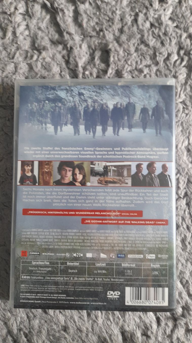Tutti i DVDs: THE RETURNED   DIE KOMPLETTE 2.STAFFEL    DVD – Usato da Wetzikon ZH venduto da Ramones01 1