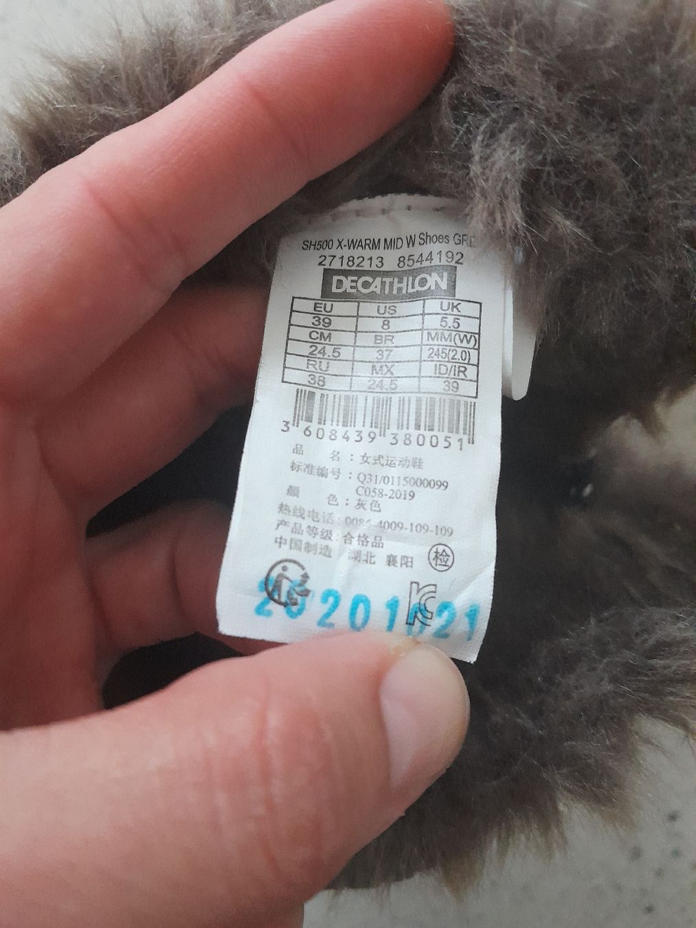 Decathlon Scarpe da donna: Bequeme Winterschuhe Gr 39 – Usato da Zürich venduto da Ricarda_ZH 1