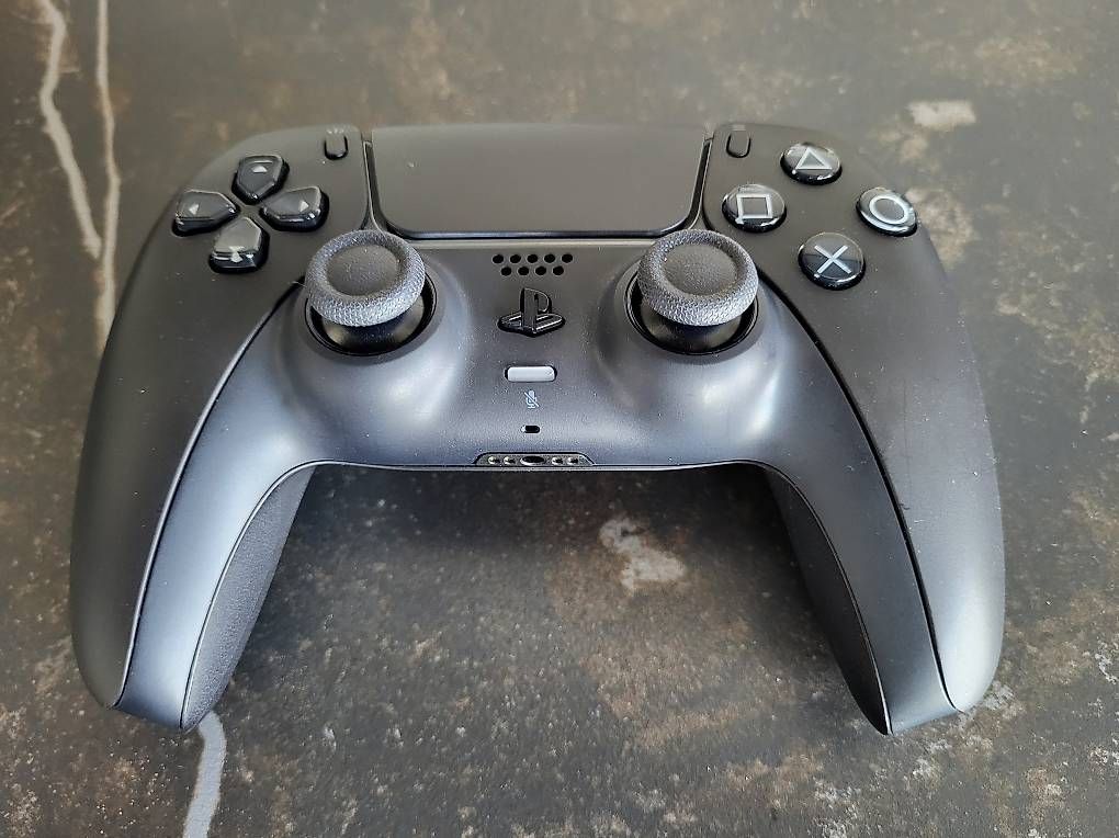 Manettes: Manette PS5 noire – D'occasion à Belmont-Lausanne par gsalerno 1