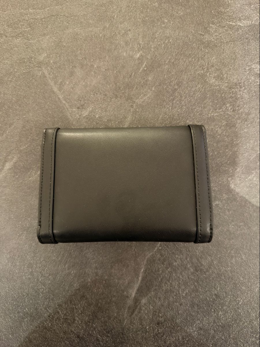 Guess Portamonete: GUESS Portemonnaie – Usato da Buttikon SZ venduto da maticivy 1