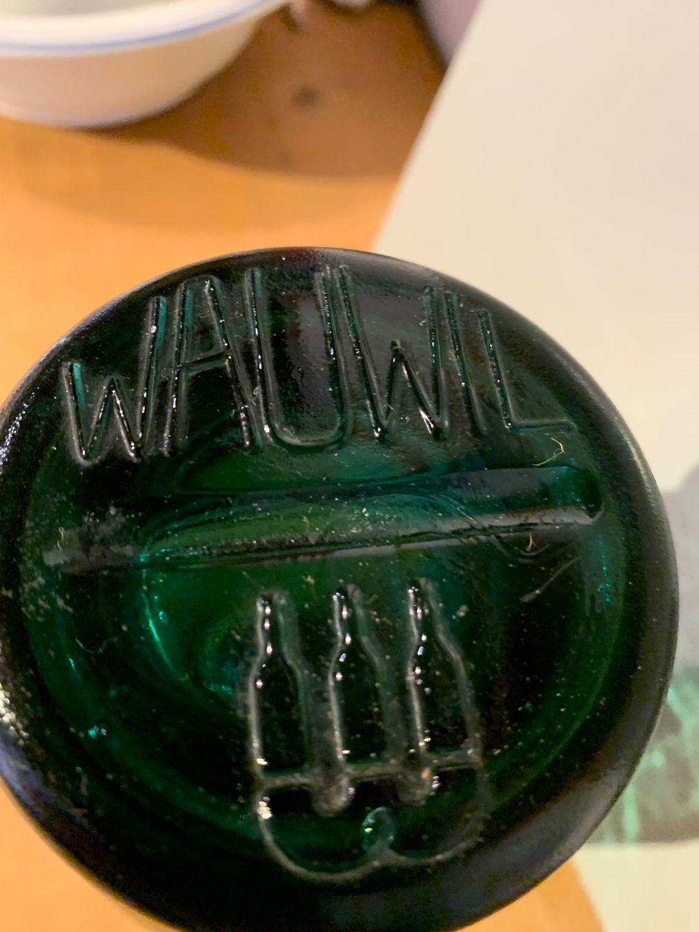 Altro in Stoviglie & Bicchieri: Flasche WAWUIL grüne Glasflasche – Usato da Urnäsch venduto da Mafre1949