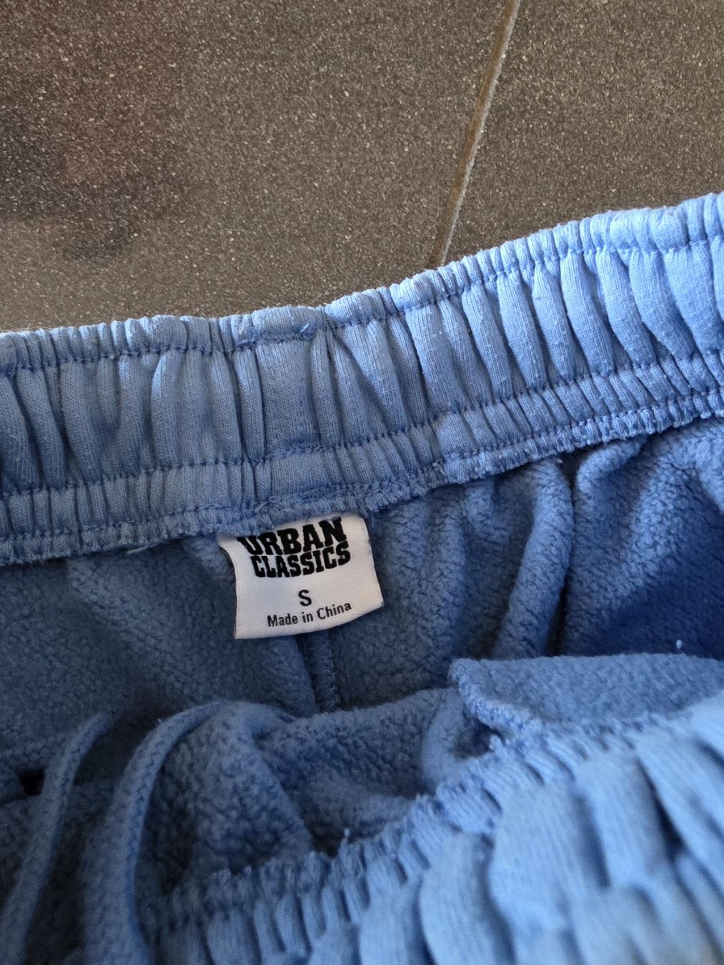 Pantaloni: Pantalon de jogging URBAN CLASSICS bleu taille S – Usato da Neyruz FR venduto da Yann