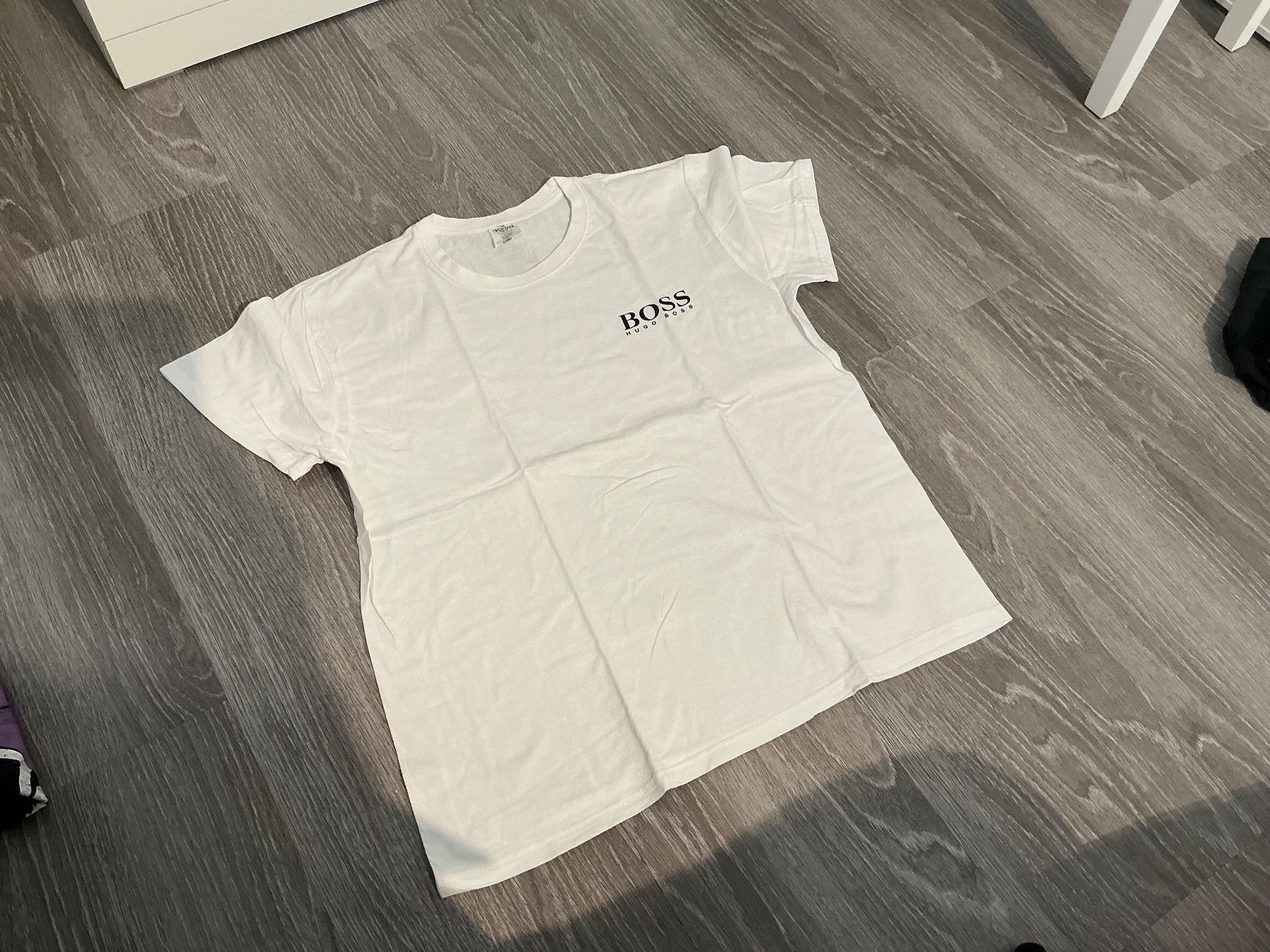T-Shirts: Schönes Tshirt Gr.L – Gebraucht aus Würenlos von Starceve 1