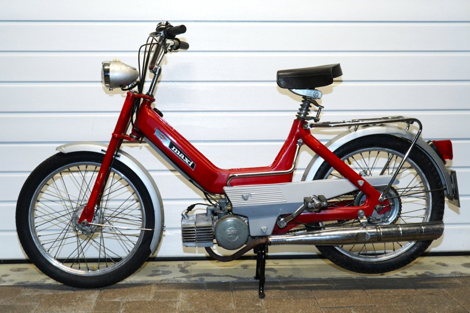 Puch Ciclomotori: Puch Maxi CH7029 Starrgabel rot – Usato da Grosswangen venduto da winkelfeld