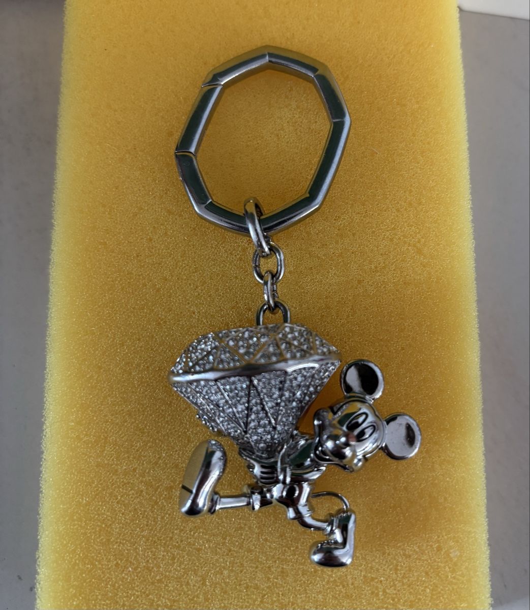 Swarovski Portachiavi: Swarovski Mickey Mouse Schlüsselanhänger – Nuovo (secondo la descrizione) da Schaffhausen venduto da Atlas110