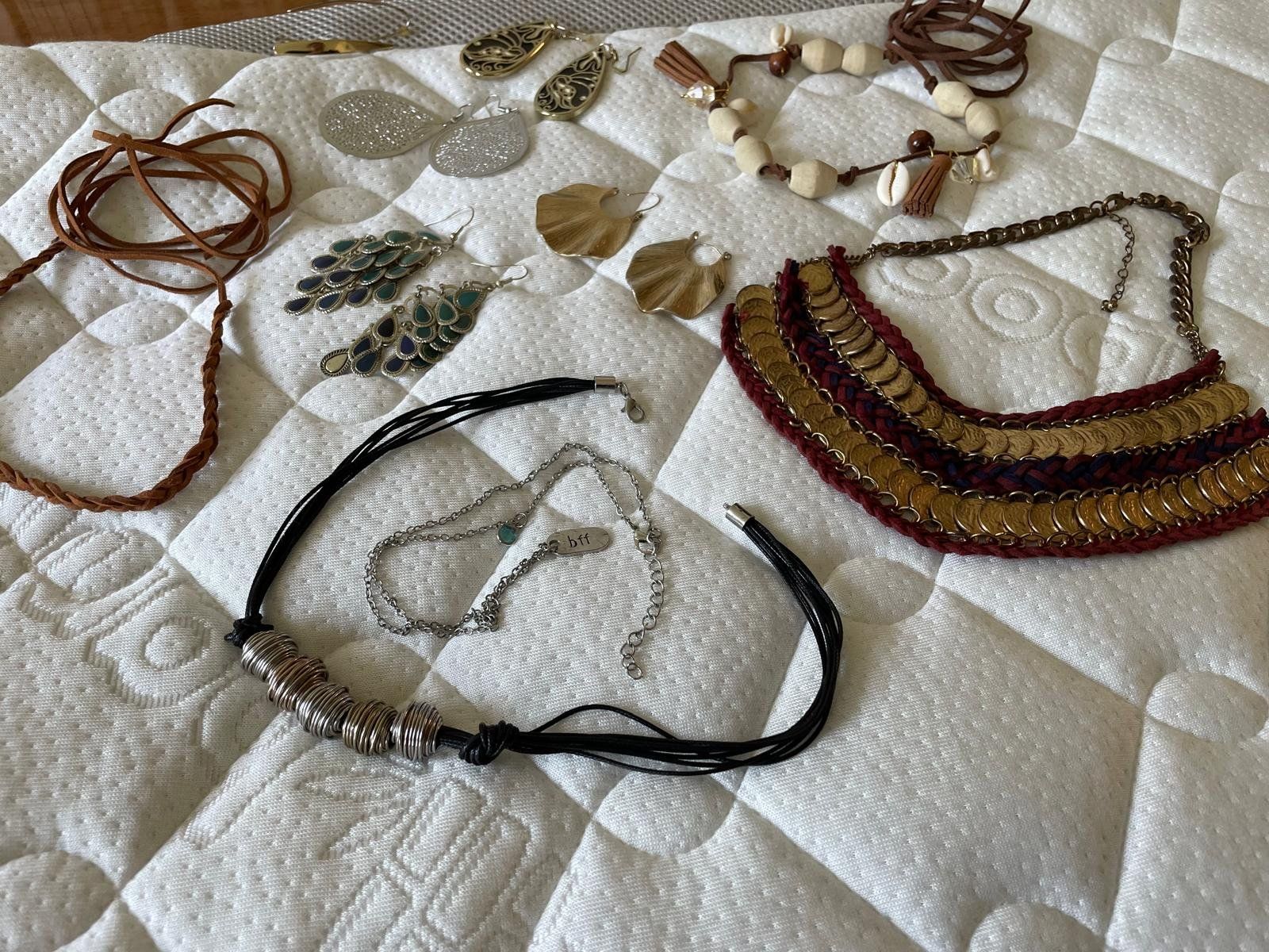 Sonstiger Schmuck: Bigiotteria da vari paesi del mondo – Gebraucht aus Meilen von val_tsv8