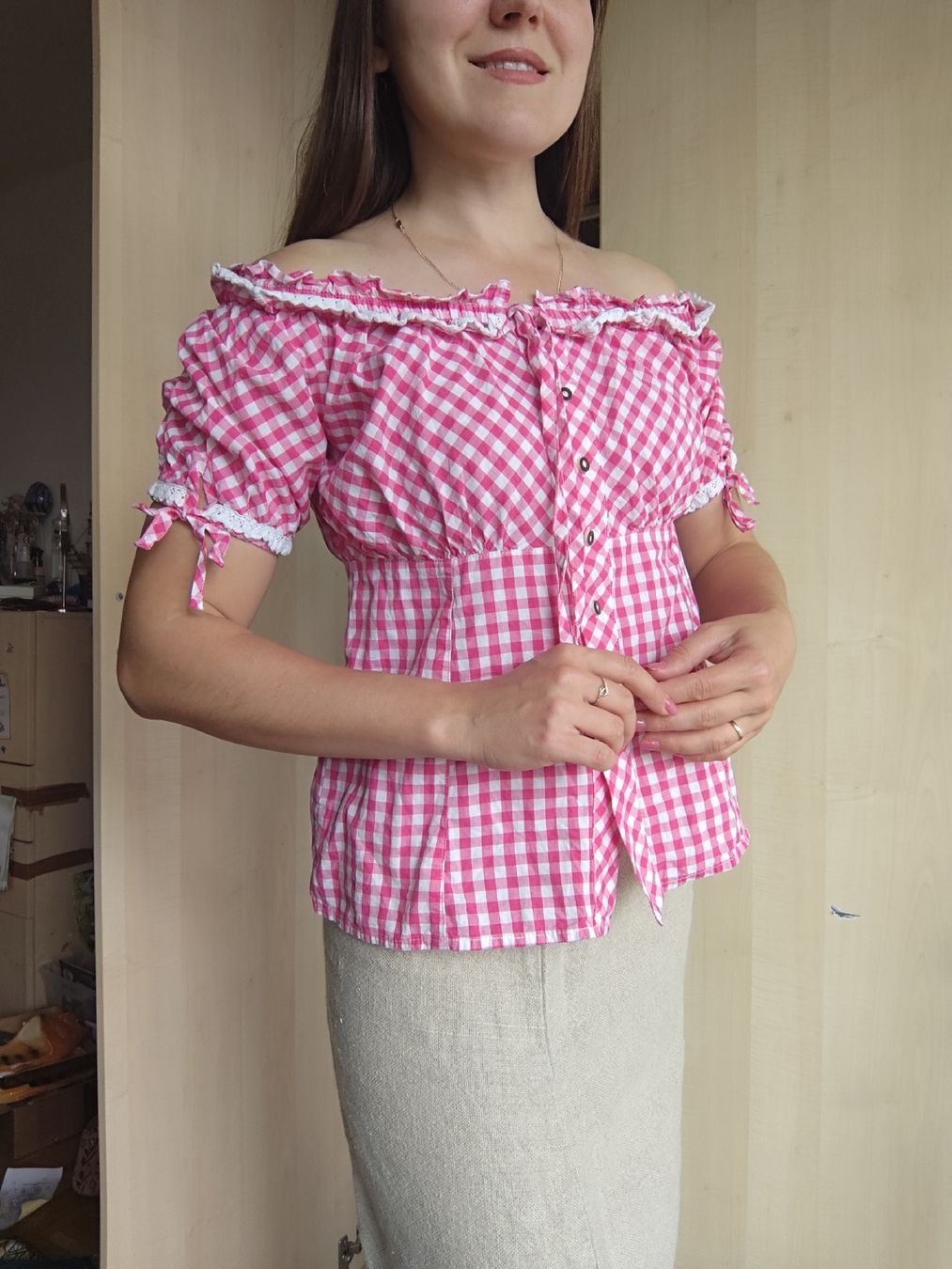 Top: Pink Top - Oktoberfest Dirndl – Usato da Mägenwil venduto da VintageGirly 2