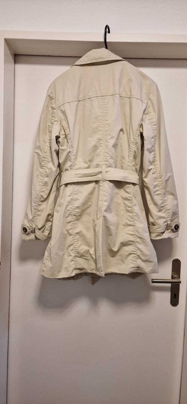 Esprit Cappotti: Esprit Trenchcoat – Nuovo (secondo la descrizione) da Metzerlen venduto da chimeira86 1