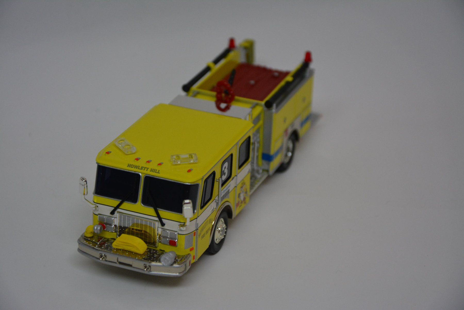 Corgi Toys Modellbausätze & Standmodelle: E-One Sidemount , Howlett Hill Fire Dept. , Corgi , 1:50 – Neu und originalverpackt aus Goldach von Feivel9 2