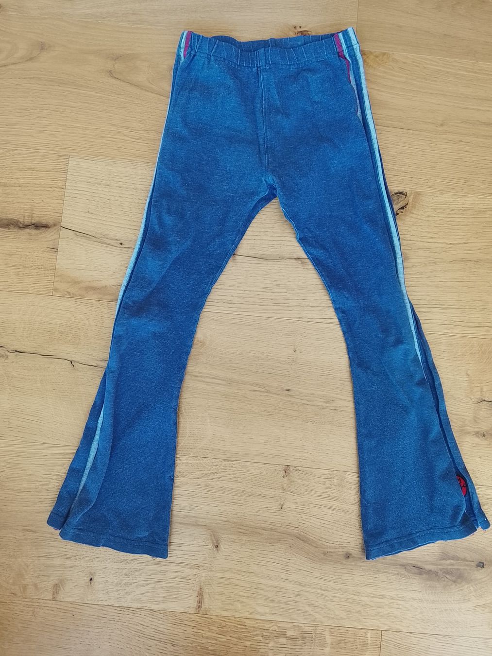 Pantaloni: Hose Gr.130 – Usato da St. Gallen venduto da Okonomyiaki