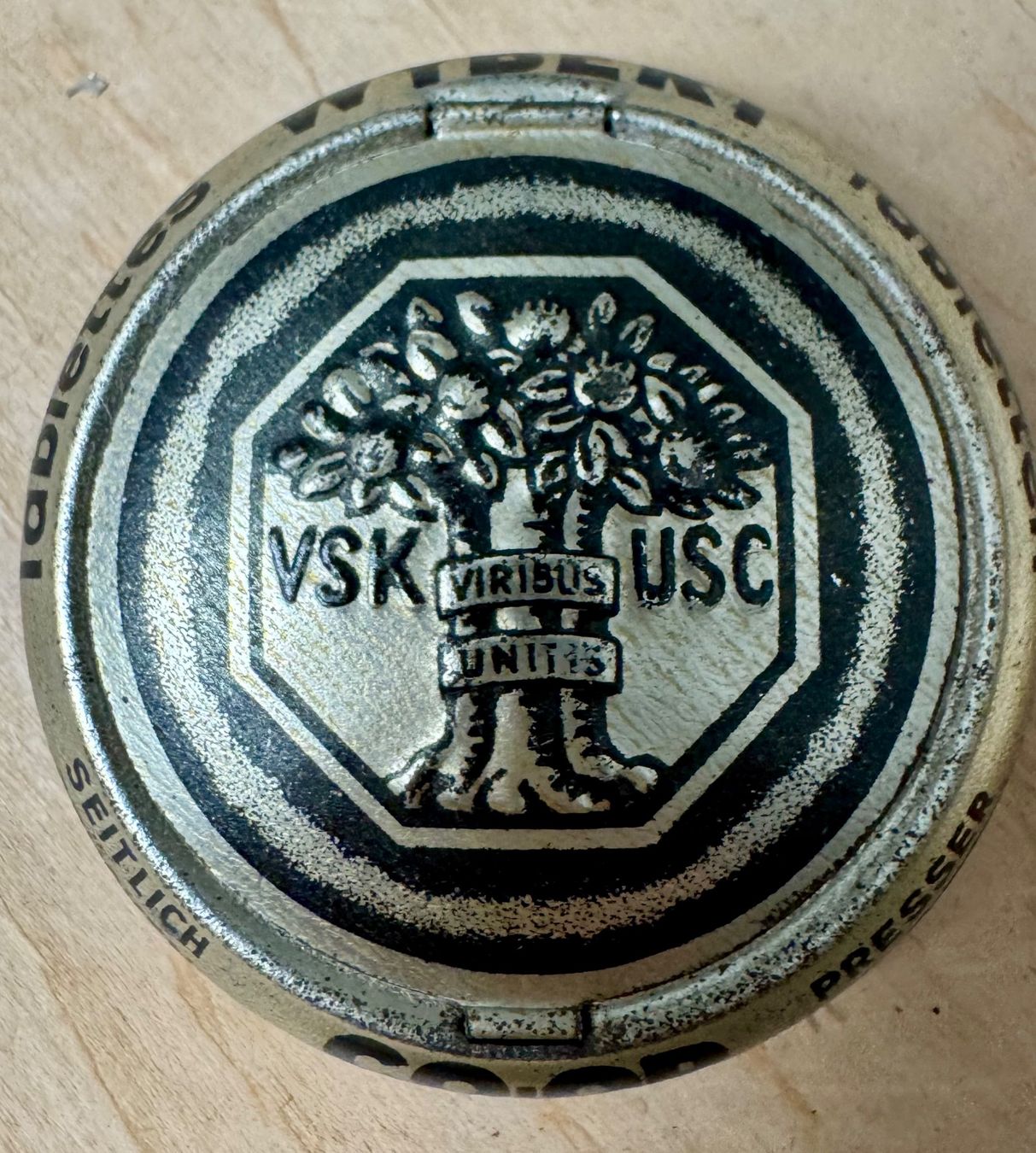 Dosen: VSK U.S.C. - COOP - WYBERT Tabletten- antike Blechdose – Gebraucht aus Rothrist von Luckywinner
