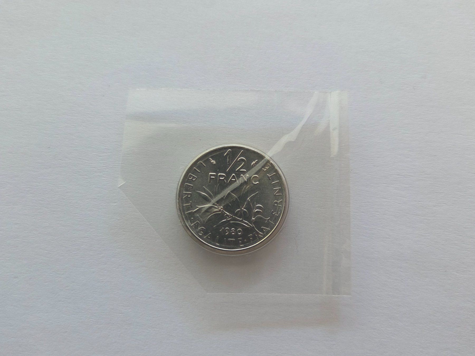 Tutti le monete: 50 Centimes Fleurs de Coins 1980 – Nuovo (secondo la descrizione) da Pravidondaz venduto da LVtik