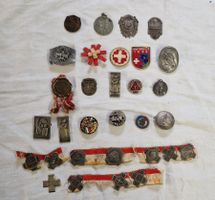 FERSCHIEDENE  MEDALIEN/ABZEICHEN/ANSTECKER