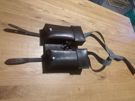 schöne Ledertaschen / Magazintaschen Schweizer Militär 1958