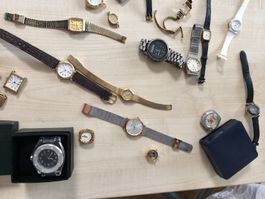 Armbanduhr lot