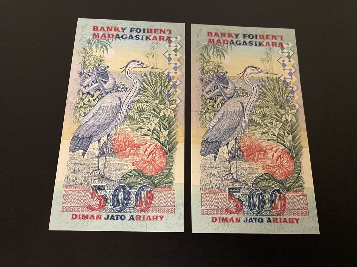 Banconote: 2x2500 Francs froulaufenummer – Usato da Dällikon venduto da Woldbanknoten 2