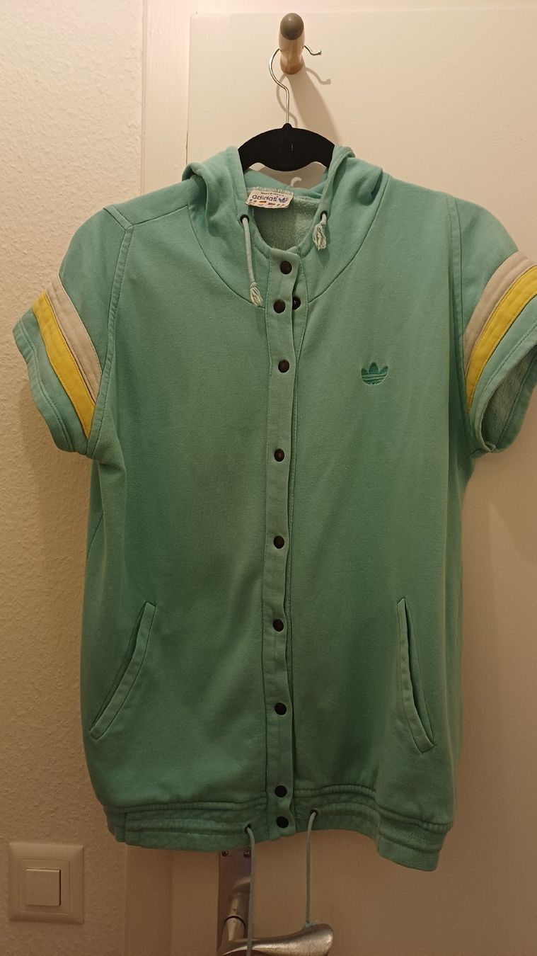 Adidas Gilet & Giacche: gilet Adidas vintage – Usato da Vevey venduto da Veveybien