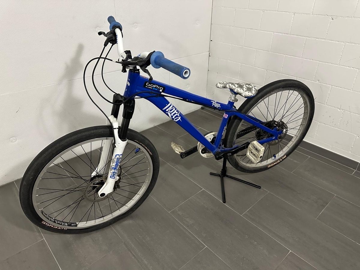 Norco Biciclette: Dirt Jump Bike Norco blau – Usato da Dietikon venduto da vintageclothing