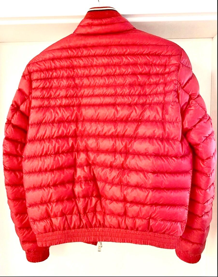 Moncler Jacken: *MONCLER* Daunen Jacke rot 40 – Gebraucht aus Pully von Surflime 2
