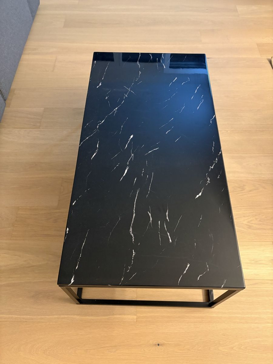 Kare Tische: Couchtisch – Gebraucht aus Zürich von Cl_di 1
