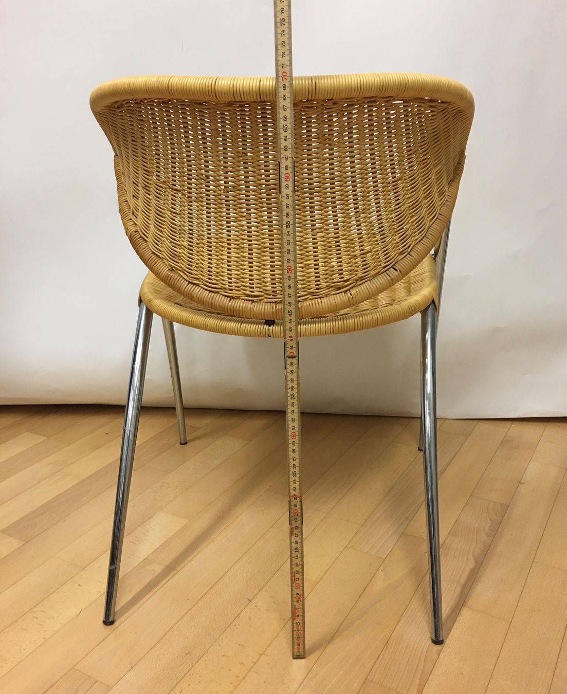 Sessel: Rattan Stuhl mit verchromtem Gestell – Gebraucht aus Olten von ELHANDEL 7