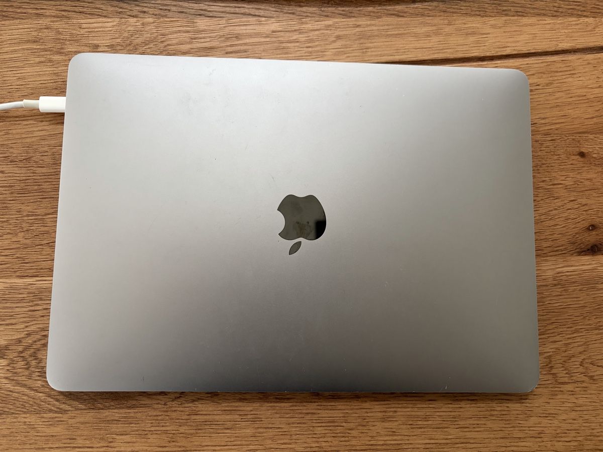 Apple Notebook: Macbook Pro – Usato da Buch am Irchel venduto da ivanivan01 1