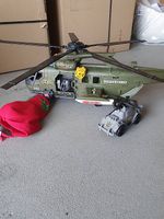 Jouet grand hélicoptère + sa jeep Soldier Force