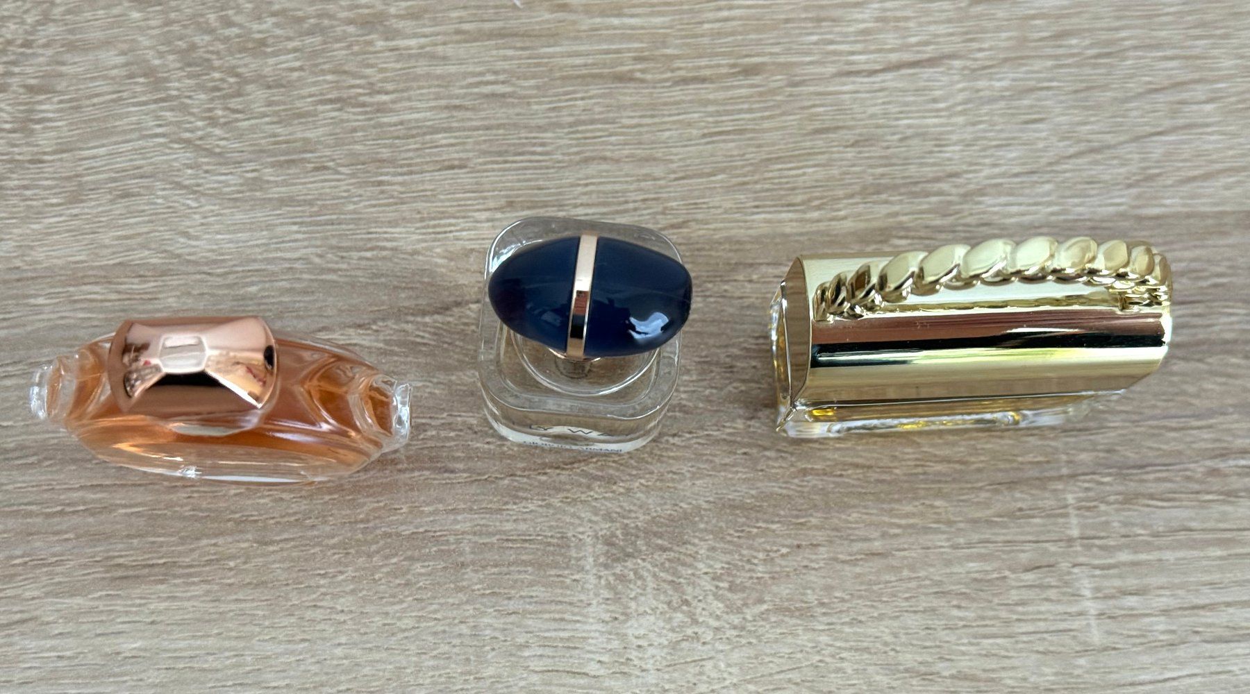 Profumi & Eau de Toilette: Parfum-Miniatur-Set – Nuovo (secondo la descrizione) da Frauenkappelen venduto da HDPerle 2