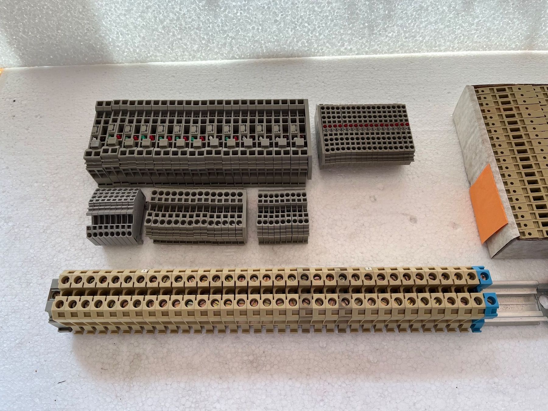 Wago Elektronikbauteile: Stapelklemmen assortiert – Neu (gemäss Beschreibung) aus Küblis von hypofacto 4