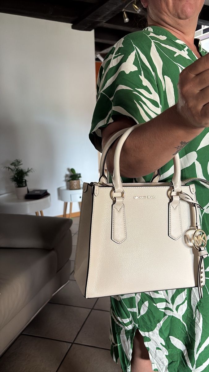 Michael Kors Taschen für Damen: Sac Michael Kors – Neu (gemäss Beschreibung) aus Marin-Epagnier von emi_gvh7 2