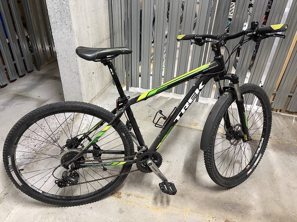 Velos: Trek Marlin 6 Mountainbike 29 – Gebraucht aus Maienfeld von Jasmin_laeser