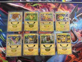 8 Pokemon Pikachu Karten 30th Jubilaumsset Zustand neuwertig