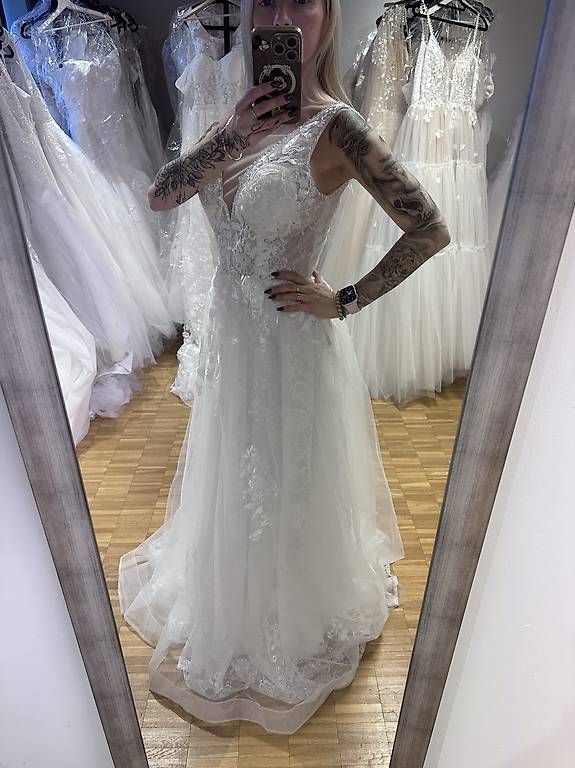 Vestiti: Brautkleid a linie xs – Nuovo (secondo la descrizione) da Appenzell venduto da mir_rqn6 1