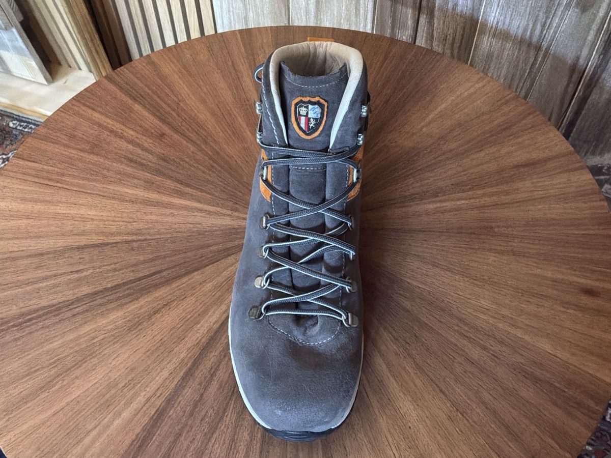 Chaussures hommes: Wanderschuhe Leder Herren Grau Grösse 46 – D'occasion à Gams par Minty888 3