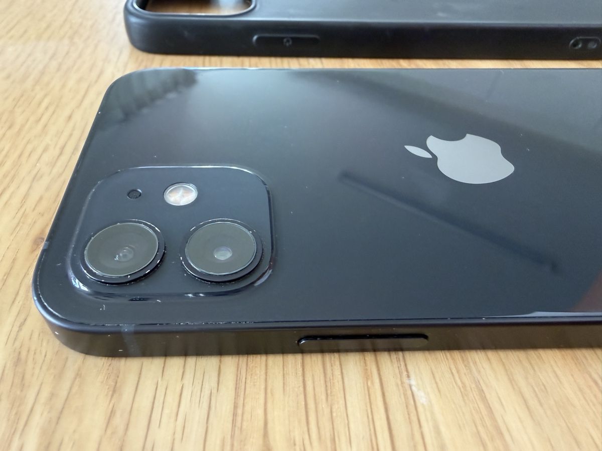 Apple Telefoni cellulari / Smartphones: IPhone 12 64 GB Schwarz – Usato da Sursee venduto da ale_7xgr 3