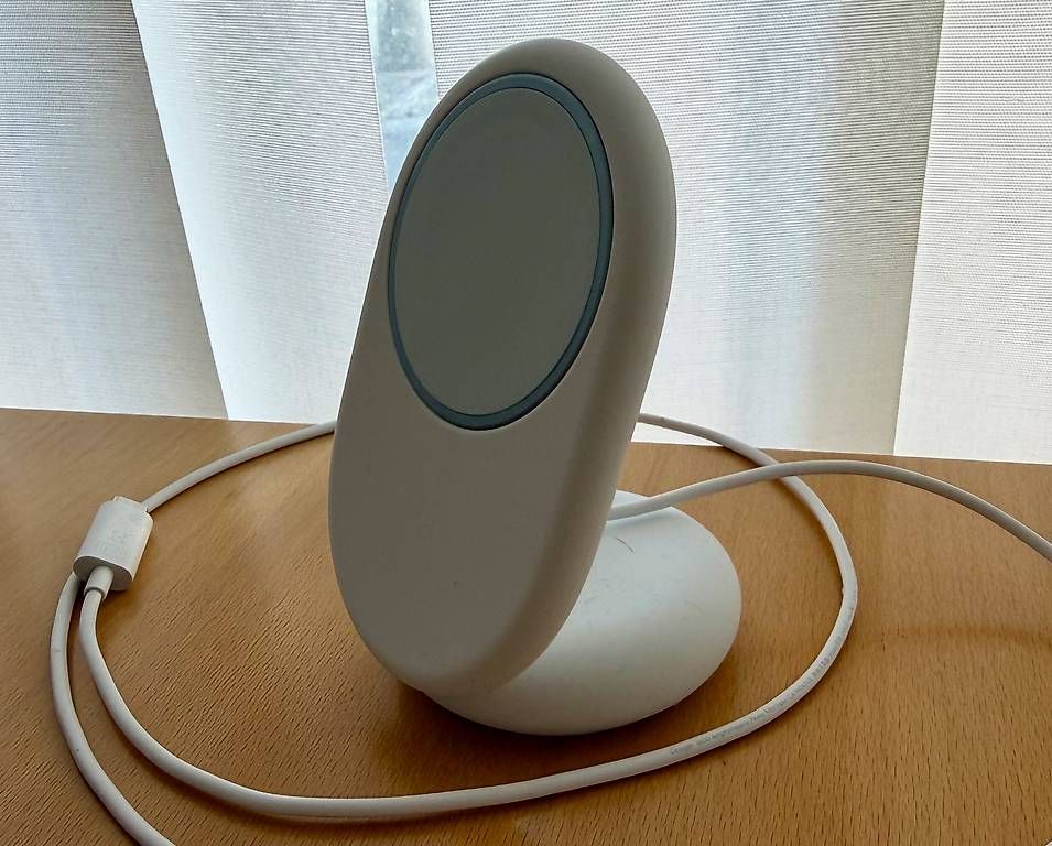 Chargements: Google Pixelsnap-Ladegerät mit Standhalterung – D'occasion à Rafz par Dbuerge