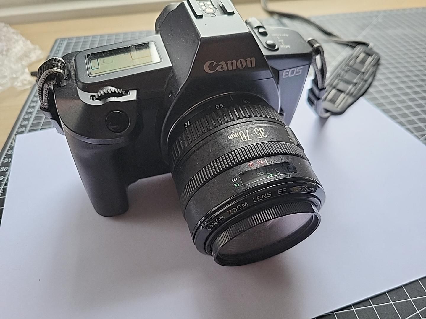 Canon Fotocamera: Canon EOS 600 + EF 35-70mm + Skylight Filter #125 – Usato da Dachsen venduto da MacheSache
