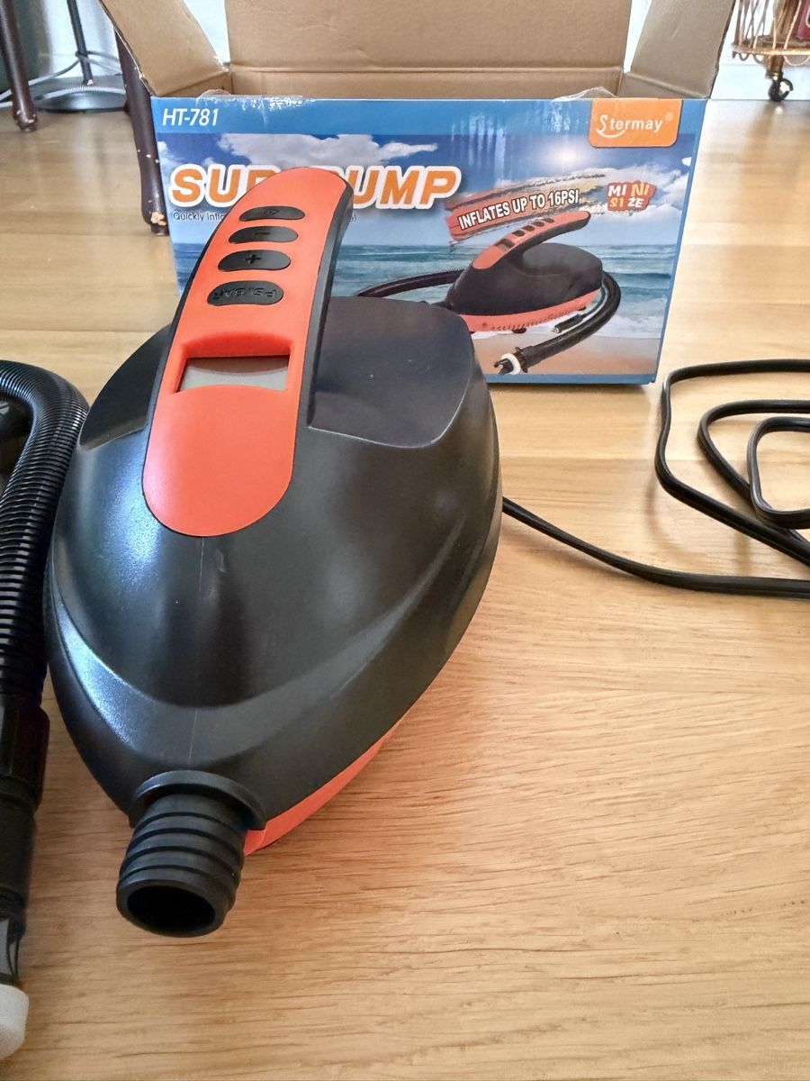 Pumpen & Teile: Elektrische Pumpe 12V – Neu (gemäss Beschreibung) aus Huttwil von c0lada
