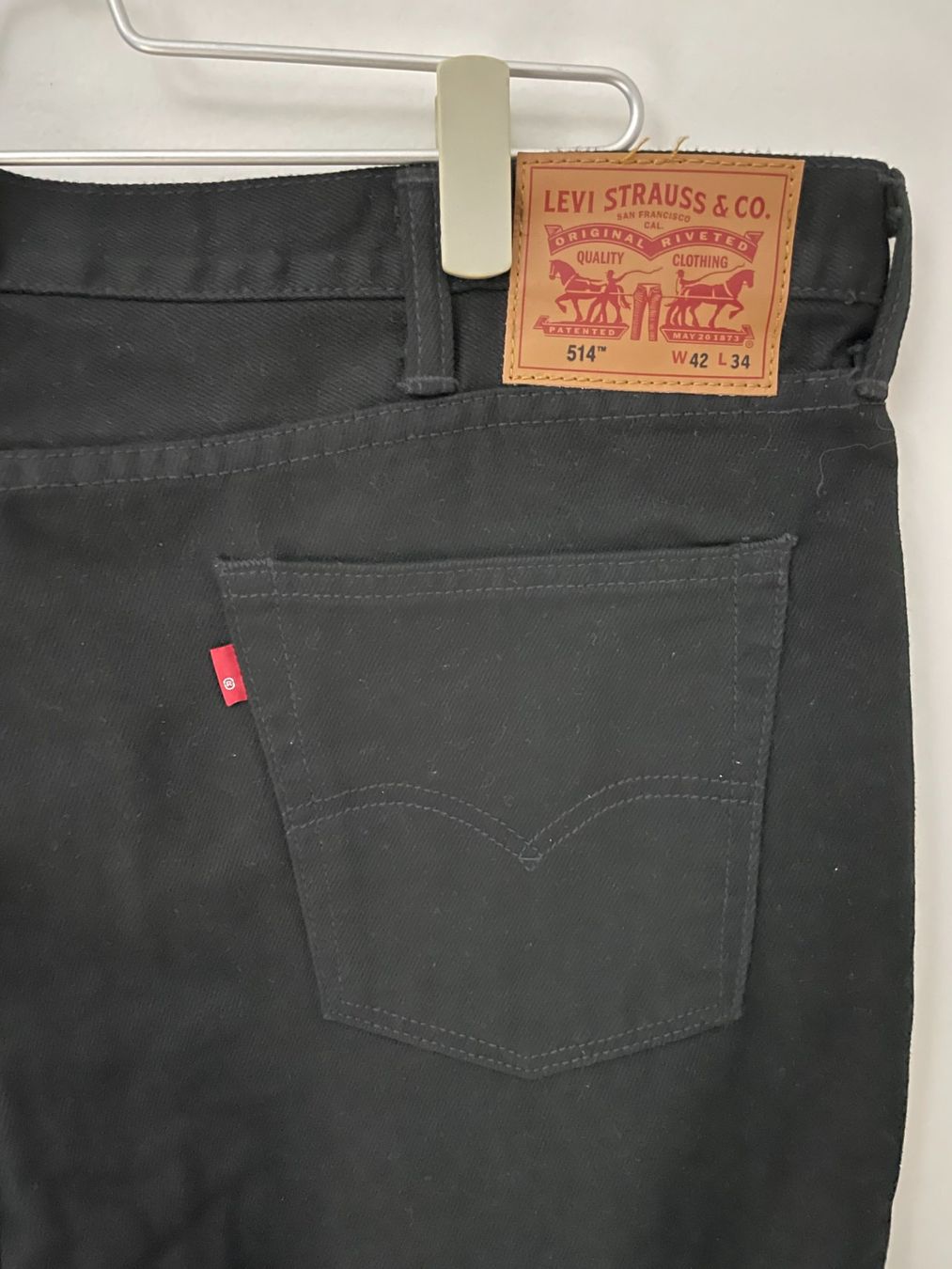 Levi's Jeans: Jeans Levi's 511 noir W42 L34 – Gebraucht aus Yvonand von log_t9ks 2