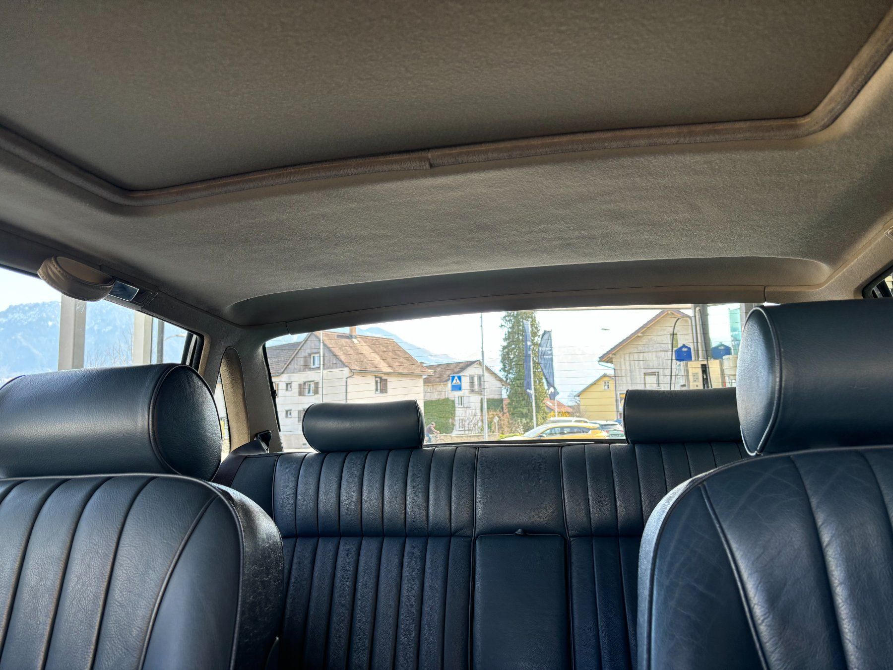 Jaguar Autos: JAGUAR XJ40 Sovereign 3.6 – Gebraucht aus Grabs von paula678 8