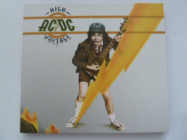 CD: AC/DC - High Voltage  (Digipack) – Usato da Au ZH venduto da sikoku