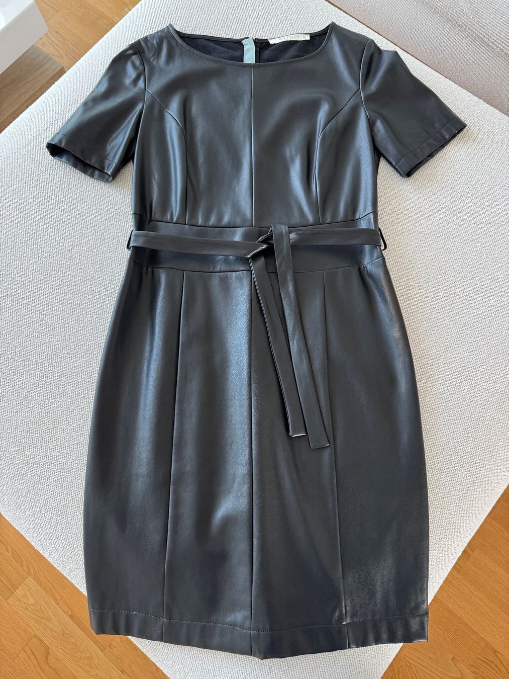 Vestiti: Lederkleid Gr S wie neu – Usato da Glattpark(Opfikon) venduto da genevoise 1