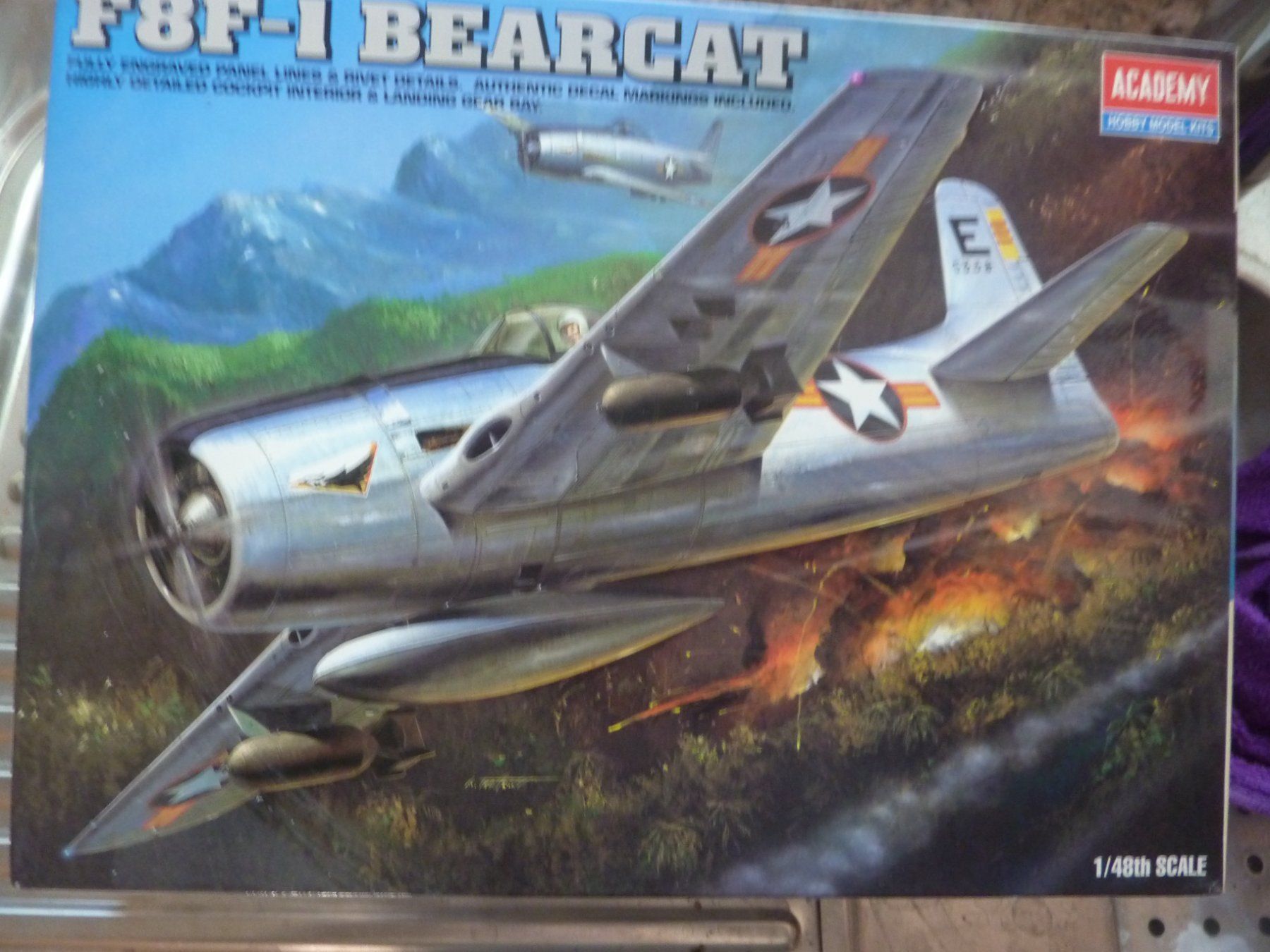 Kit di modellismo & Modellini statici: F8F-1 BEARCAT – Nuovo e nell'imballaggio originale da Balsthal venduto da bouteliee