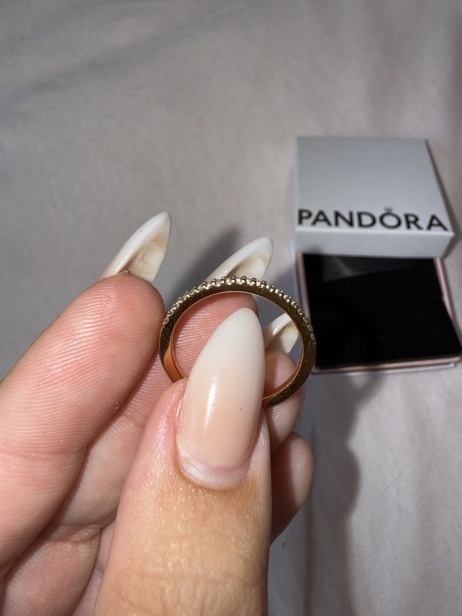 Pandora Anelli: Pandora Ring mit glitzer Steinen vergoldet NEU – Nuovo e nell'imballaggio originale da Winterthur venduto da spaccafunnu86 3