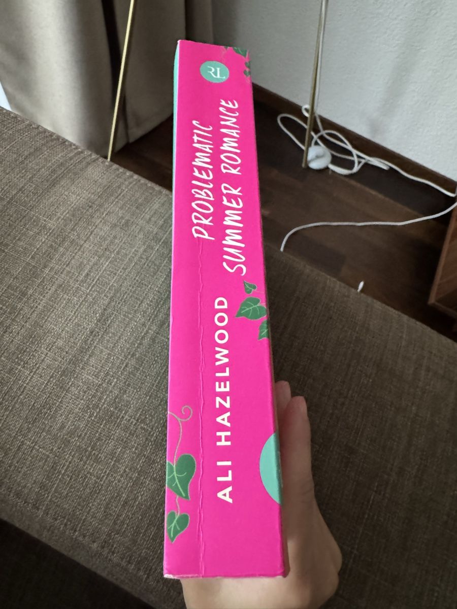 Libri: Problematic summer romance Ali Hazelwood – Usato da Frauenfeld venduto da FENOMENO01 1