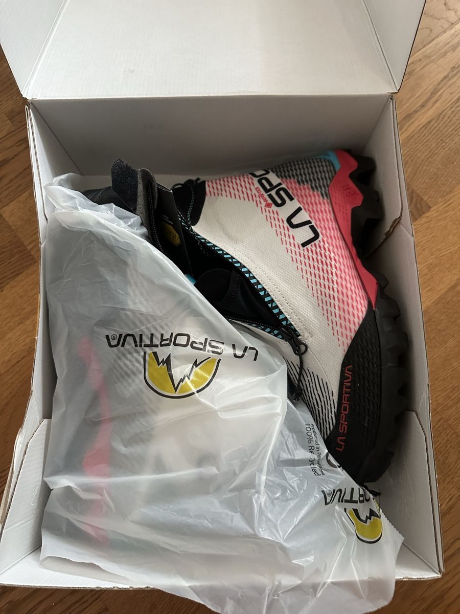 La Sportiva Sonstiges zum Bergsteigen & Wandern: La sportiva aequilibrium gtx speed – Neu und originalverpackt aus Bremgarten b. Bern von she_hb9j 1