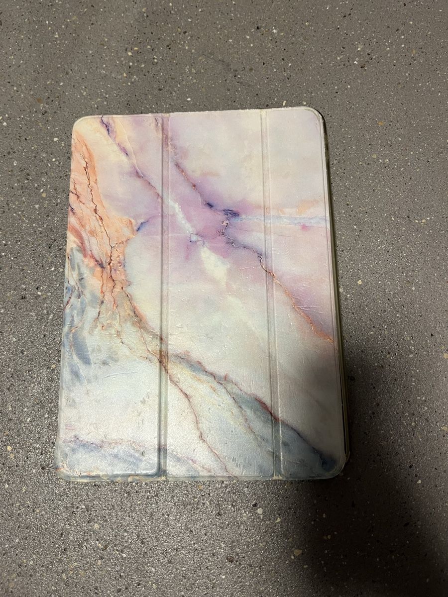 Apple Covers & Borse: iPad Hülle – Usato da Möhlin venduto da eny_lsk7