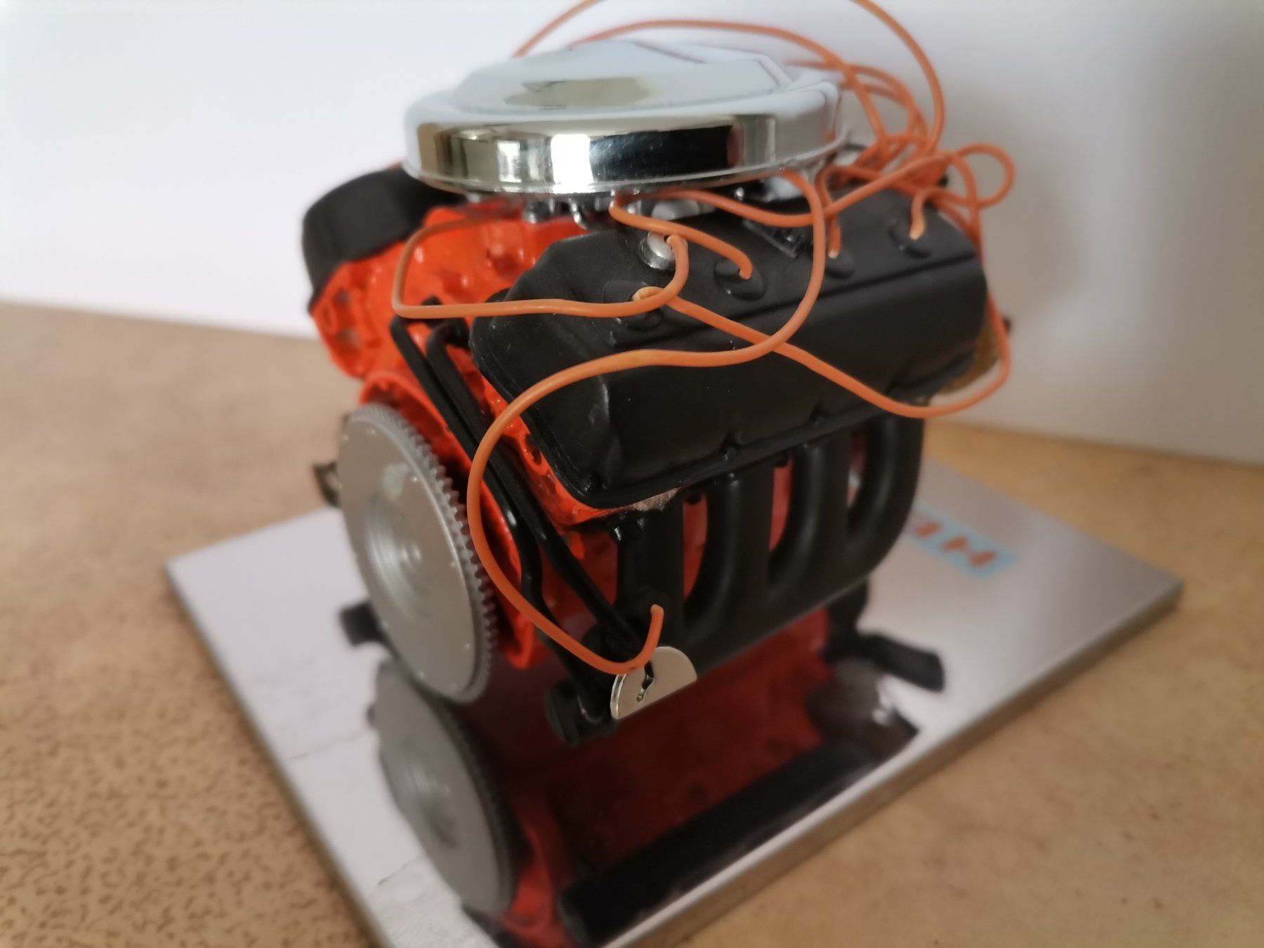 Chrysler Motori: Chrysler 426 V8 Hemi Motor 1:12 – Nuovo (secondo la descrizione) da Oftringen venduto da Esthiboy 3