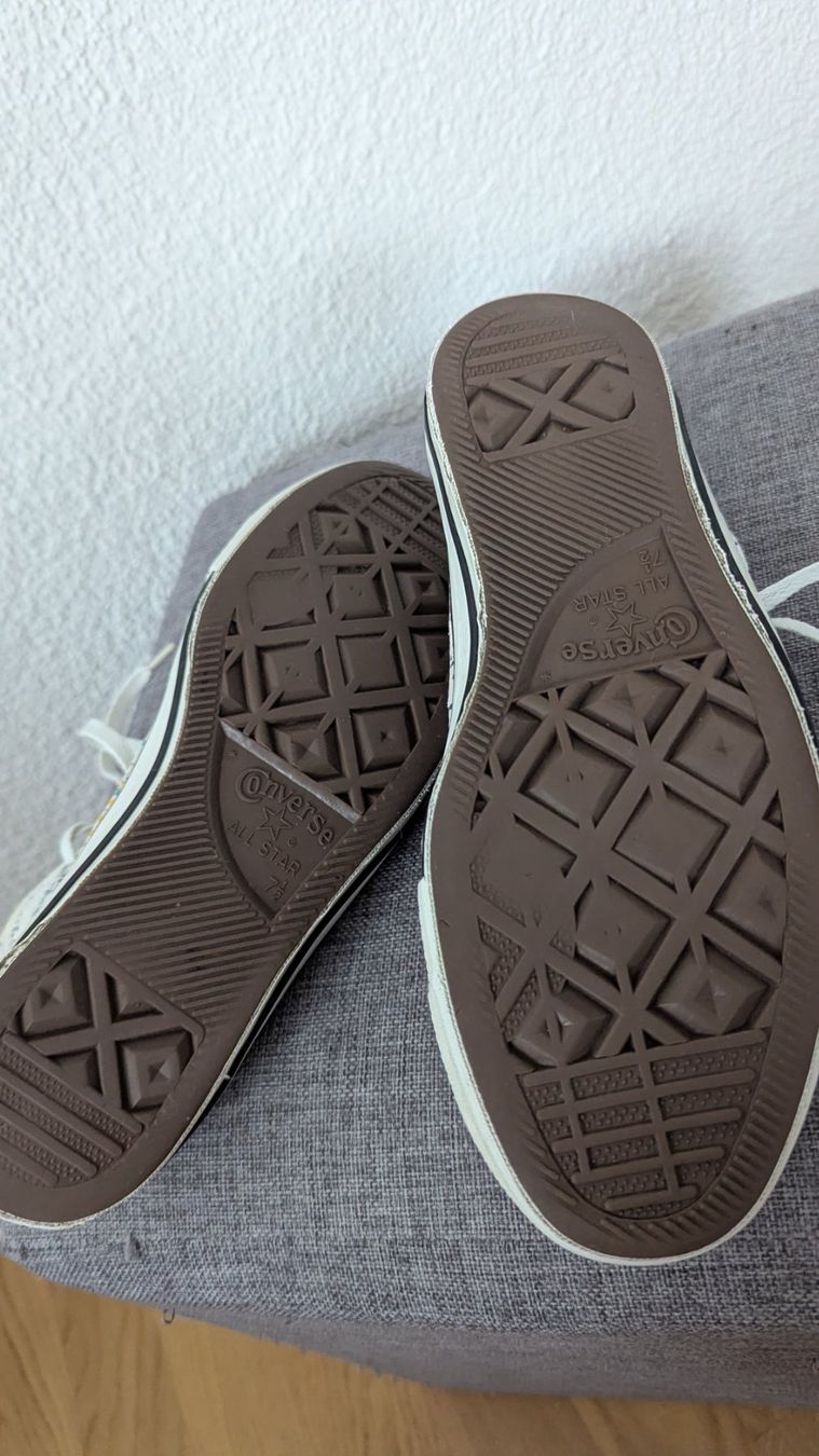 Converse Scarpe da uomo: Converse All Star Chucks Gr. EU 41 bunt limited edition – Usato da Belp venduto da Sunny132 2